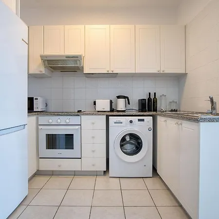 Kings Palace - Apartment With Seaview * Paphos
