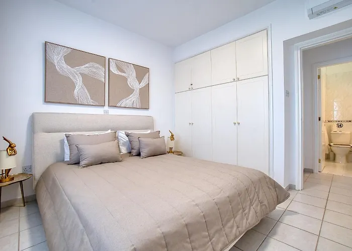 Kings Palace 1 Bed *